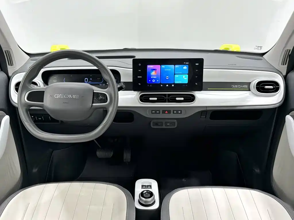 Geely Galaxy Panda 2025 — фото 12
