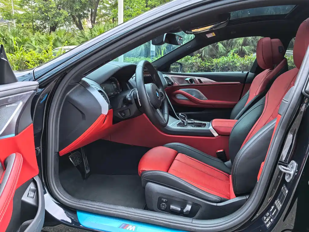BMW 8 Series 2023
