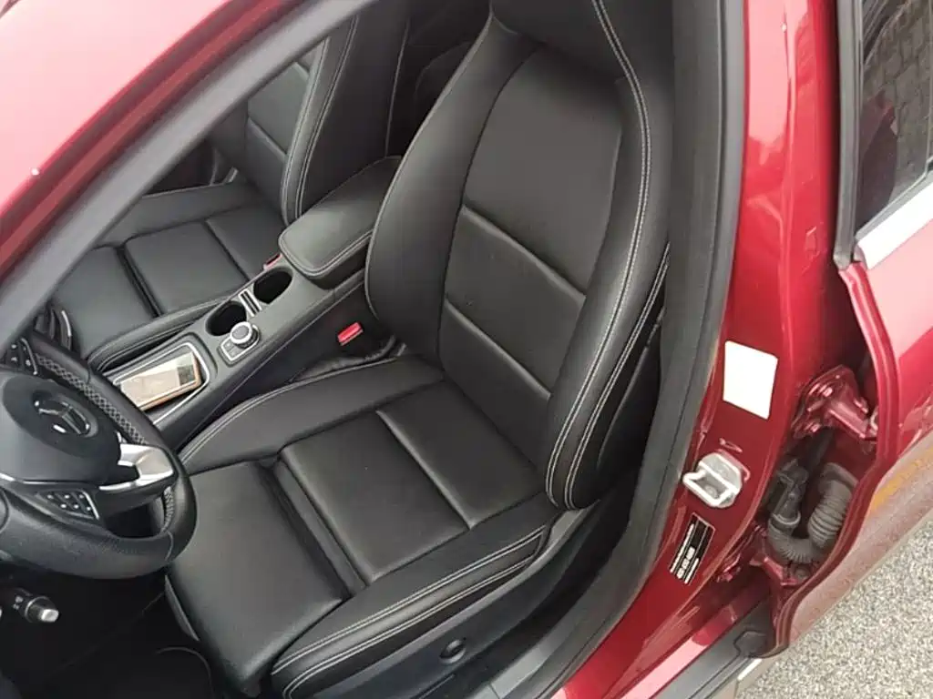 Mercedes-Benz GLA 2017 — фото 15
