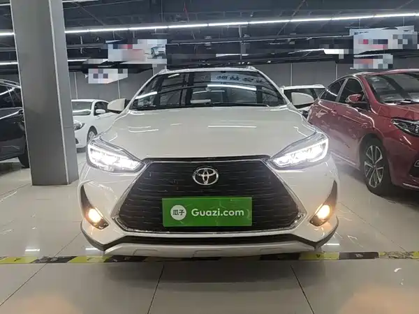 Toyota Yaris L 2023