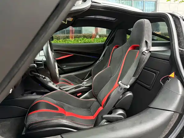 McLaren 720S 2020