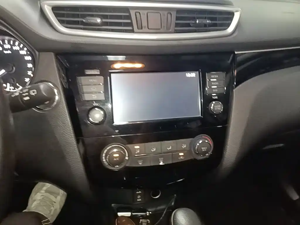 Nissan Qashqai 2018 — фото 13