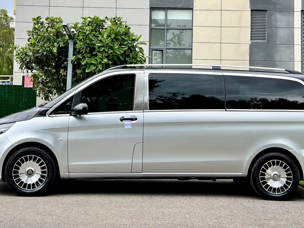 Mercedes-Benz Vito 2022 — фото 4