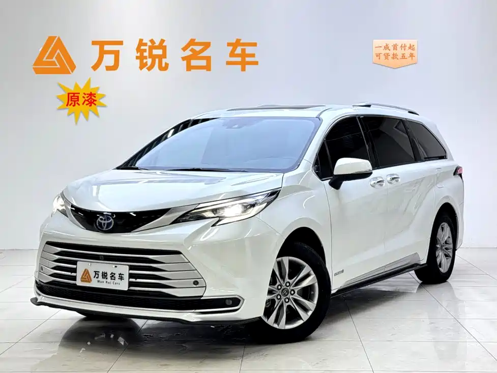 Toyota Sienna 2022 — фото 1