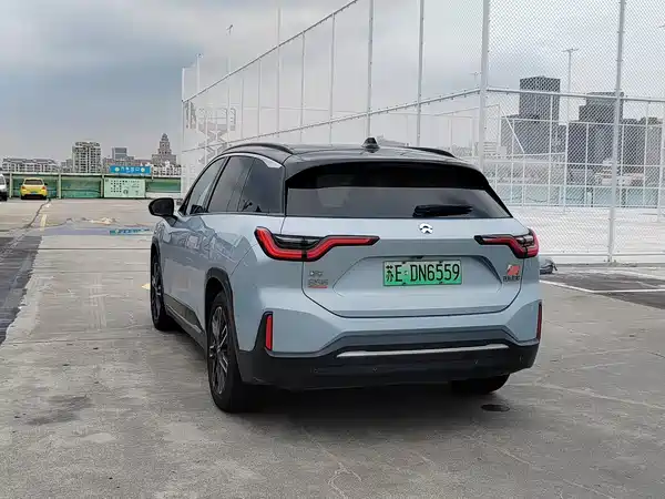 NIO ES6 2021