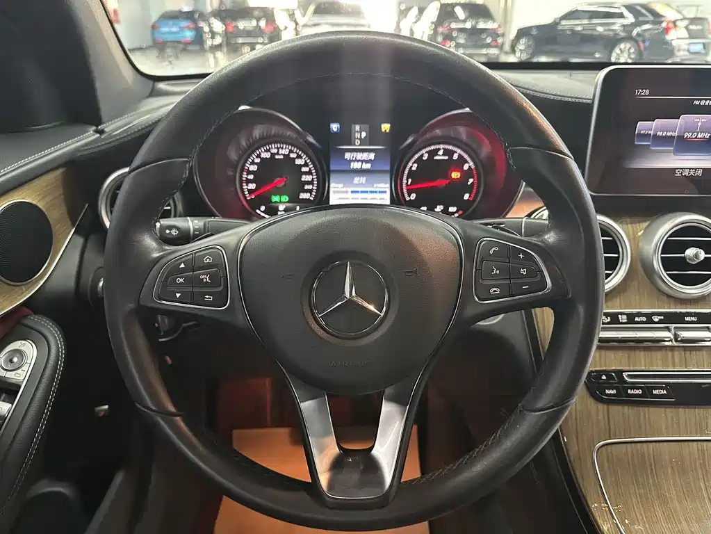 Mercedes-Benz GLC Coupe 2017 — фото 12