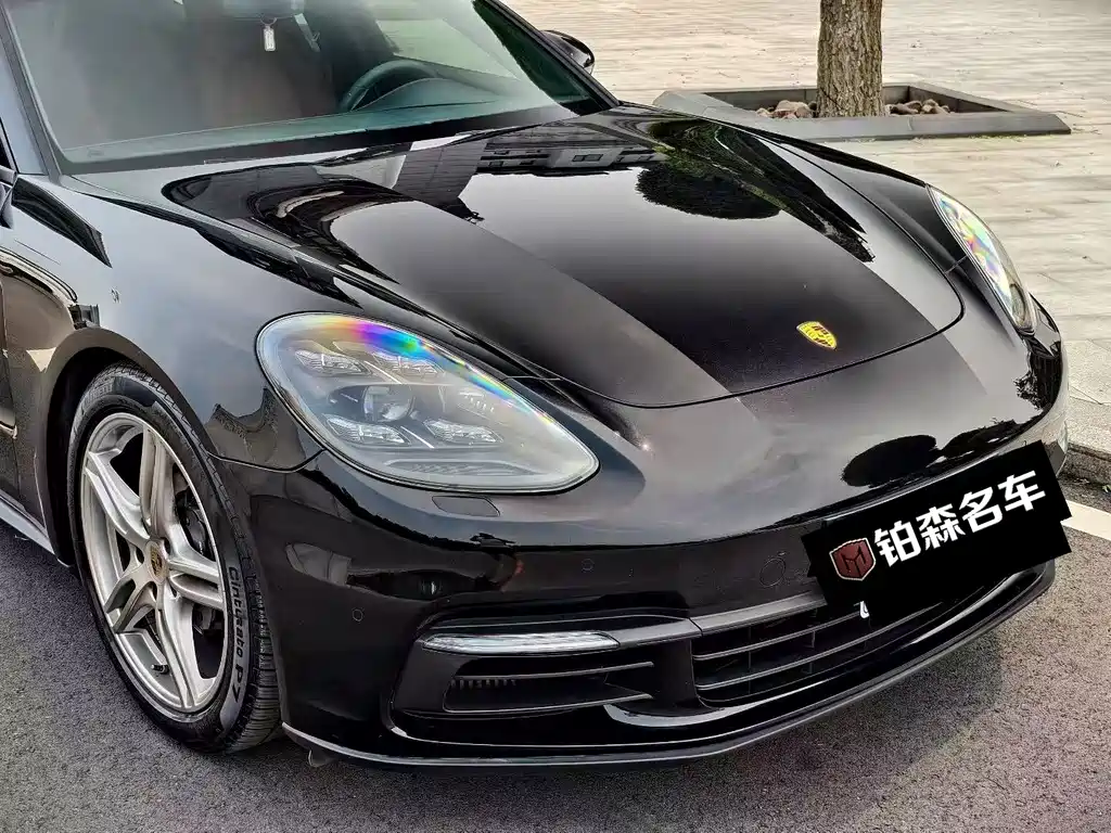 Porsche Panamera 2019