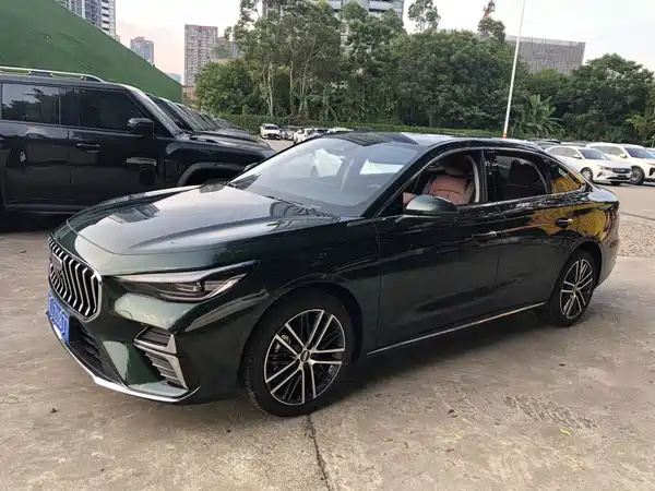 Geely Emgrand 2025