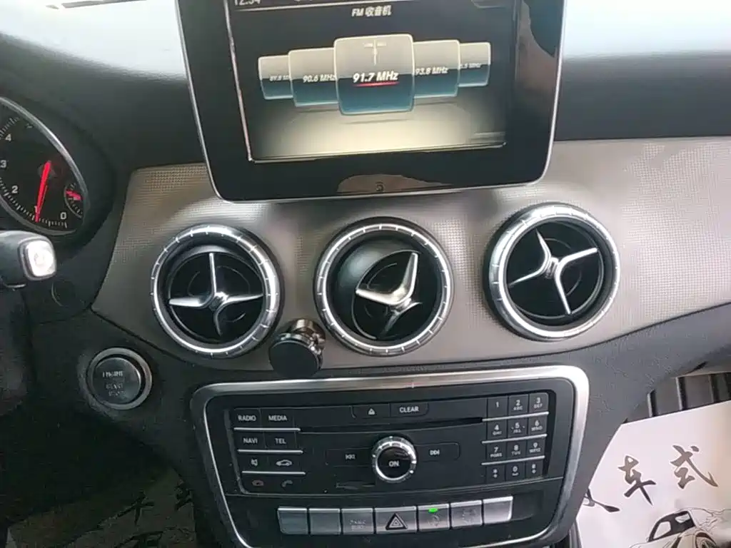 Mercedes-Benz CLA 2017 — фото 13
