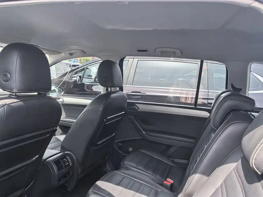 Volkswagen Touran 2016 — фото 10
