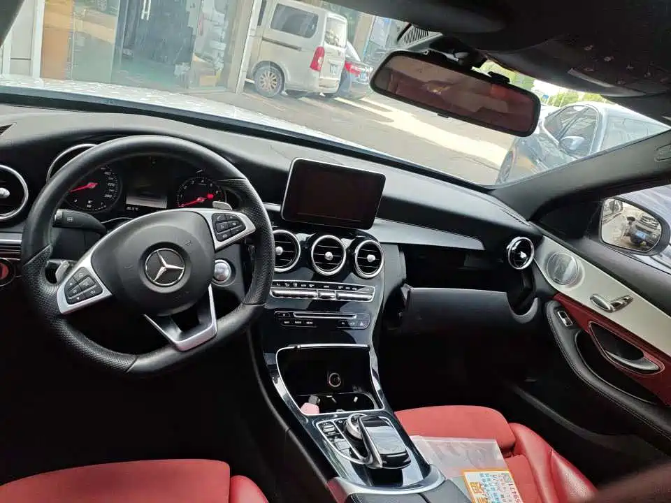 Mercedes-Benz C-Class 2018 — фото 9