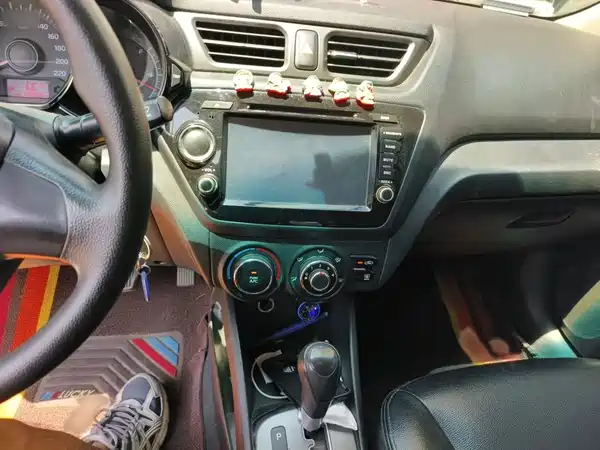 Kia K2 2014