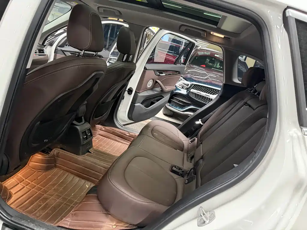 BMW X1 2022 — фото 11