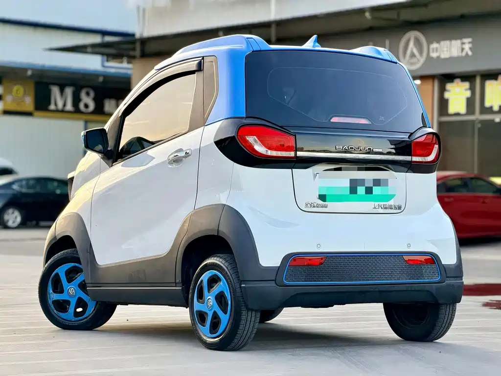 Baojun E100 2019 — фото 6