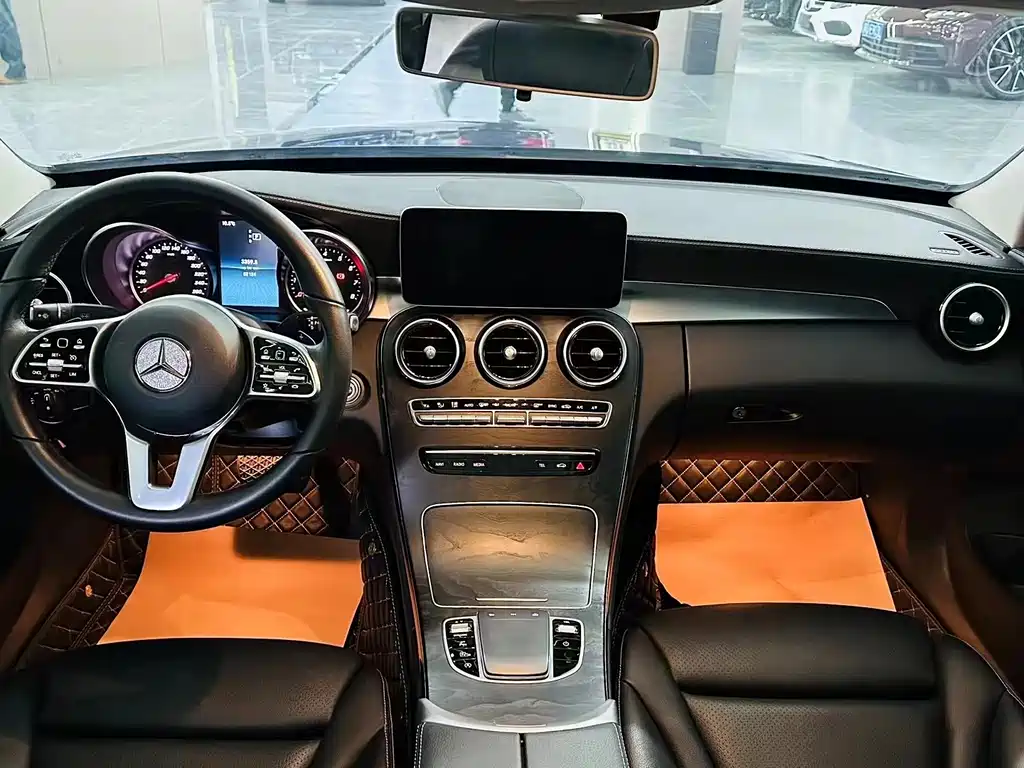 Mercedes-Benz C-Class 2019 — фото 9