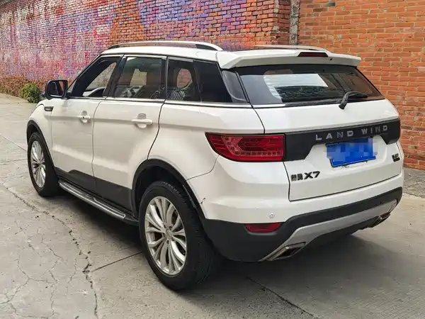 Landwind X7 2016