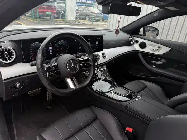Mercedes-Benz E-Class 2021