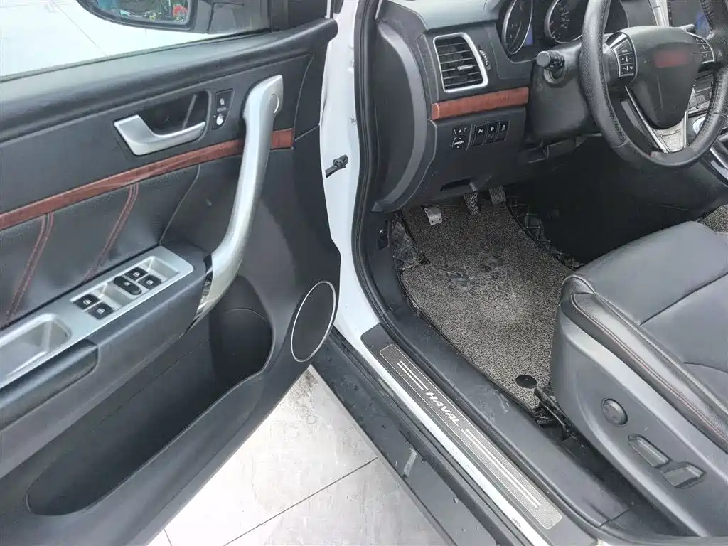 Haval H6 2015 — фото 16
