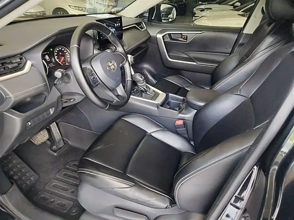Toyota Wildlander 2024 — фото 15