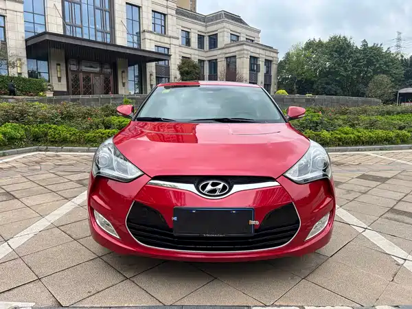 Hyundai Veloster 2011