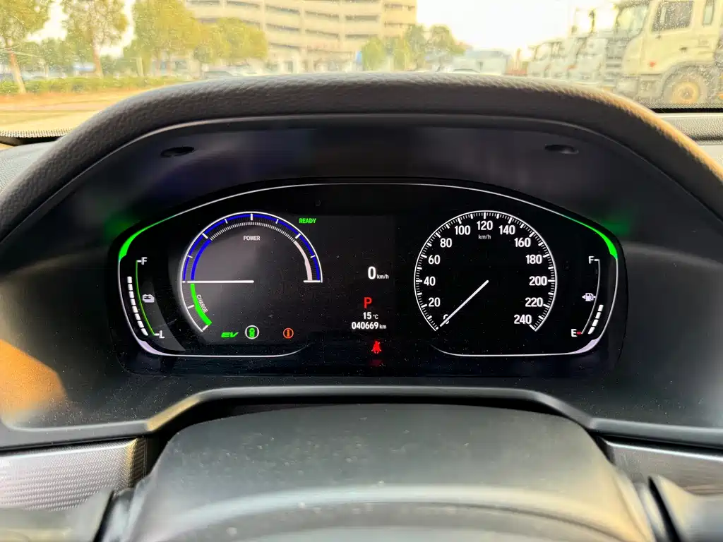 Honda Accord 2022 — фото 9