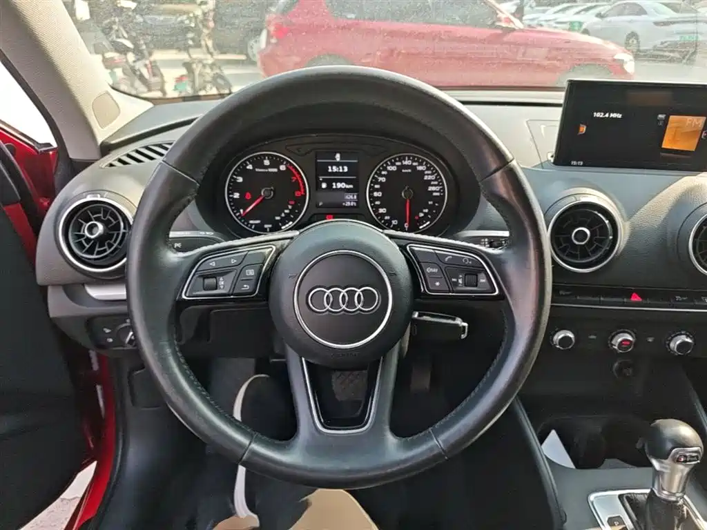 Audi A3 2017 — фото 11
