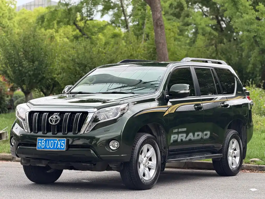 Toyota Prado 2015 — фото 1