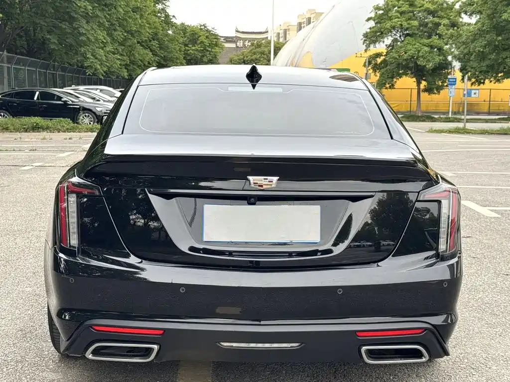 Cadillac CT5 2023 — фото 8