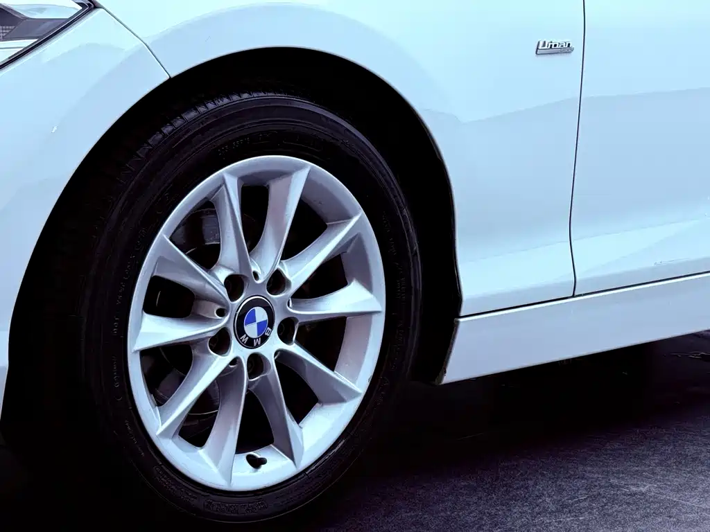 BMW 1 Series 2016 — фото 23