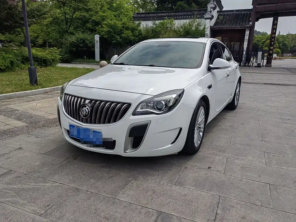 Buick Regal 2015 — фото 1