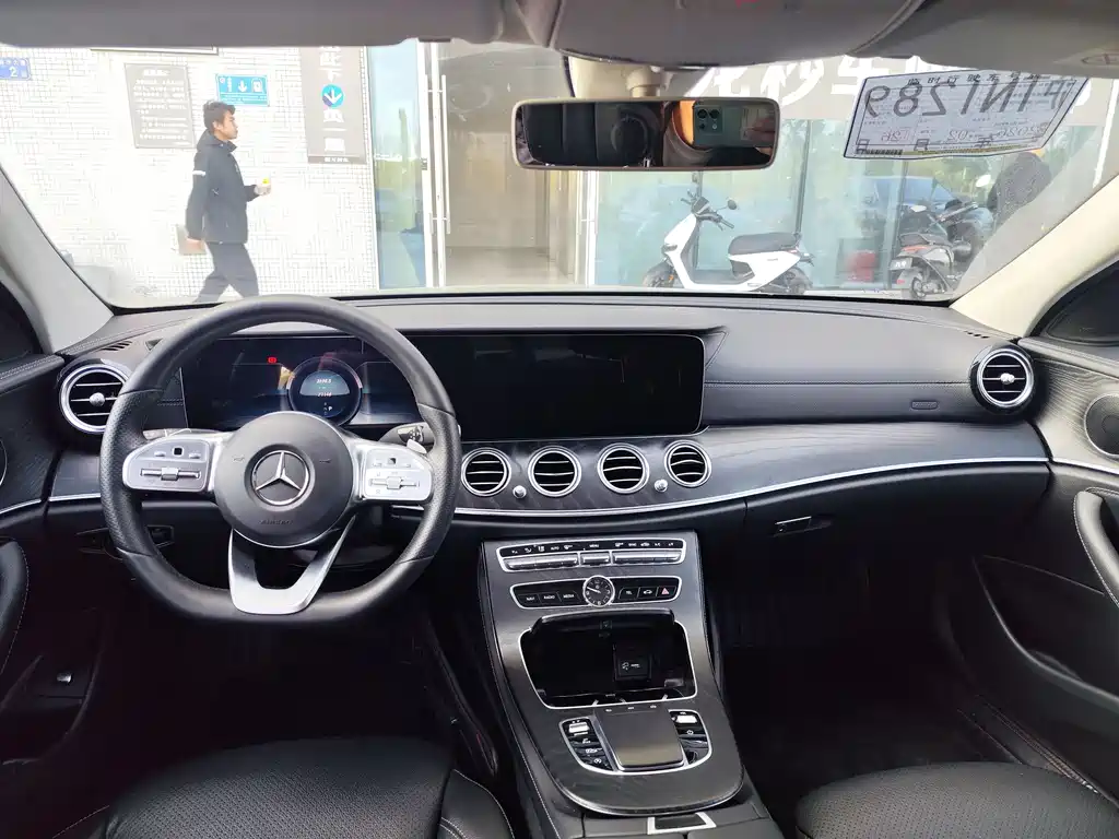 Mercedes-Benz E-Class 2020 — фото 5