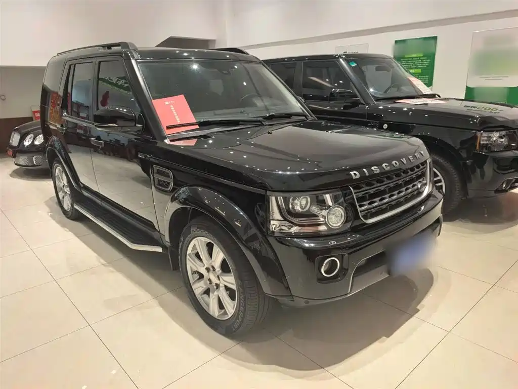 Land Rover Discovery 2015 — фото 7