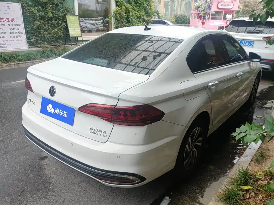 Volkswagen Bora 2024