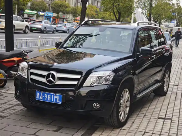 Mercedes-Benz GLK-Class 2011