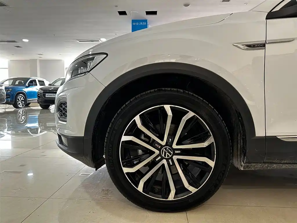 Volkswagen T-Roc 2021 — фото 32
