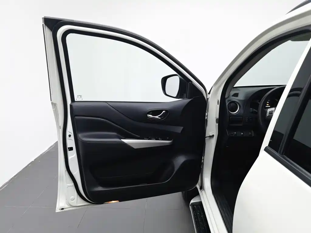 Nissan Terra 2022 — фото 8