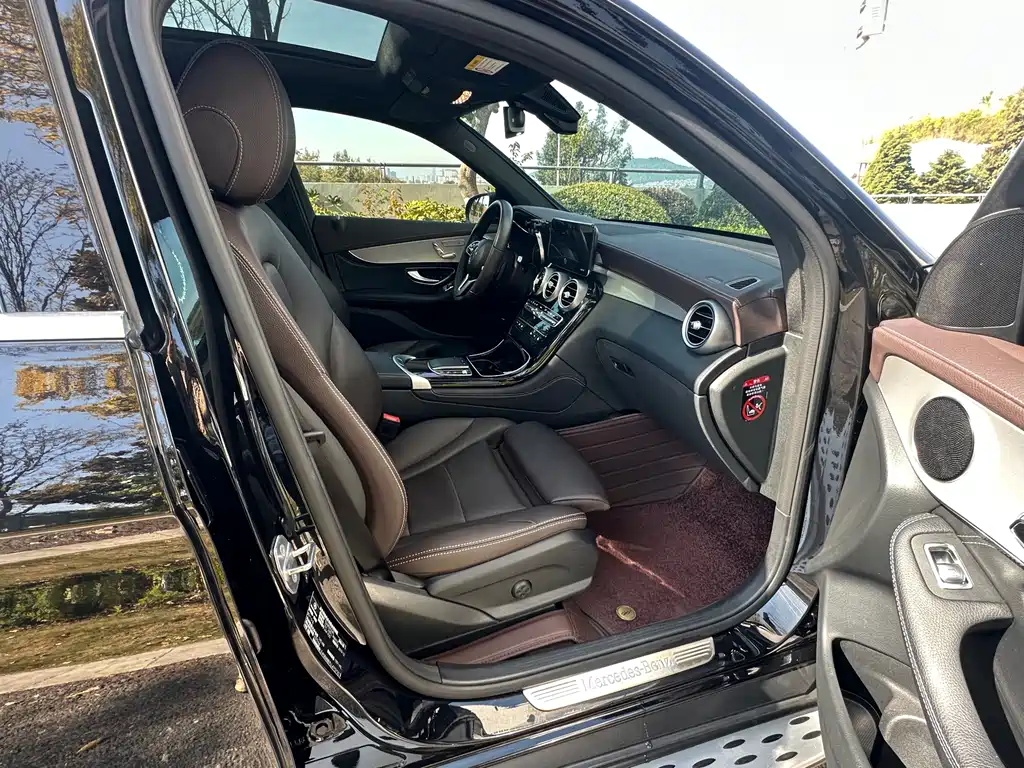 Mercedes-Benz GLC 2020 — фото 12