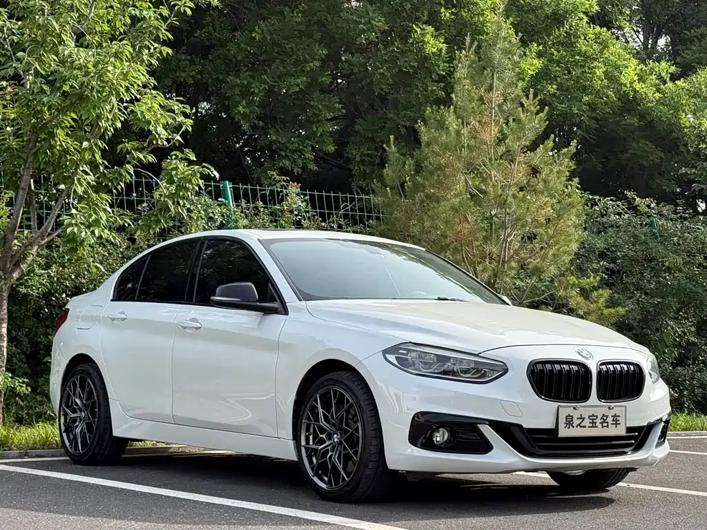 BMW 1 Series 2018 — фото 4