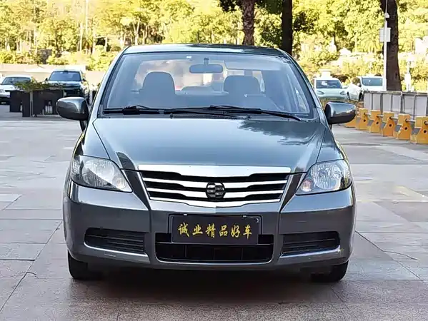 Everus S1 2012