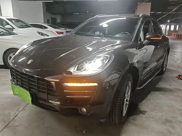 Porsche Macan 2016