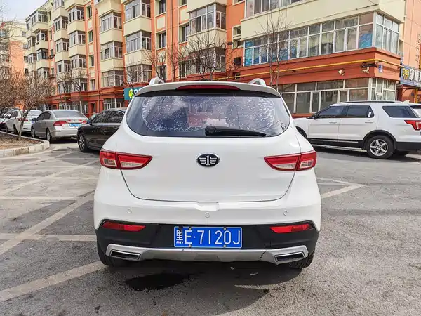 FAW Junpai D60 2017
