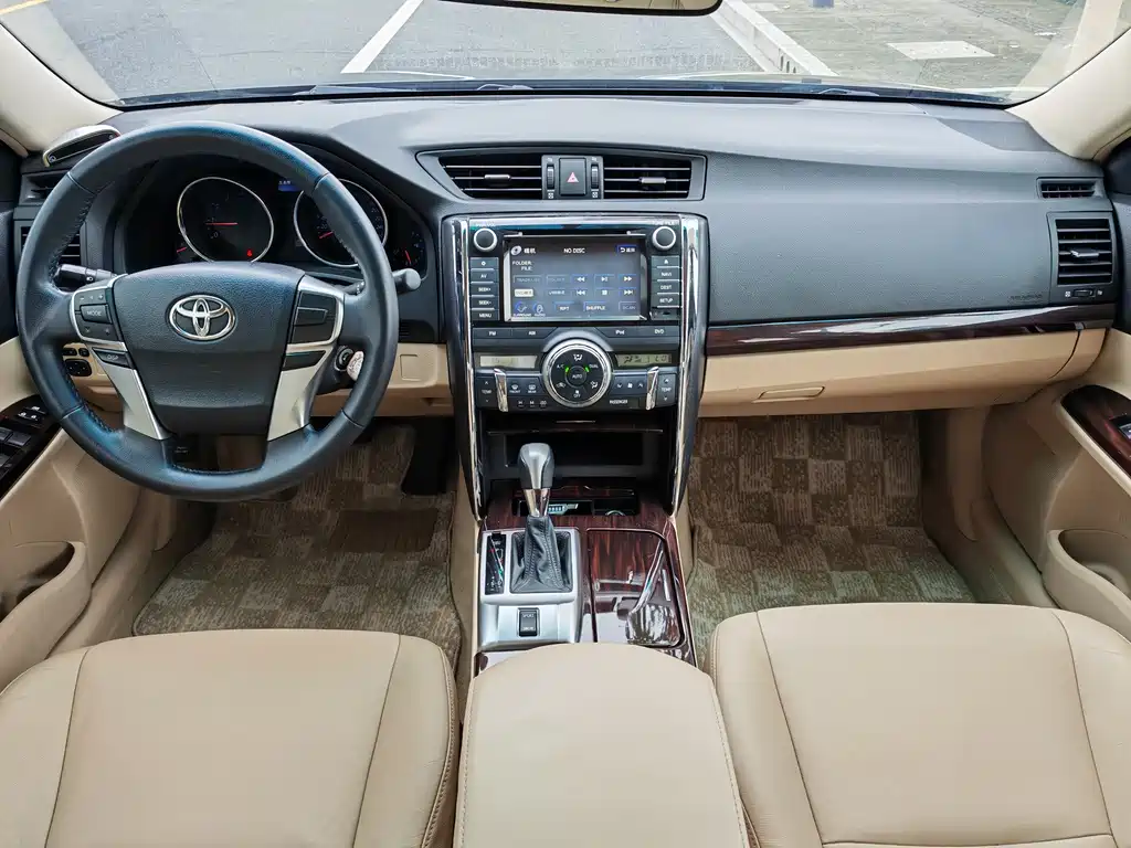 Toyota Camry 2009 — фото 4