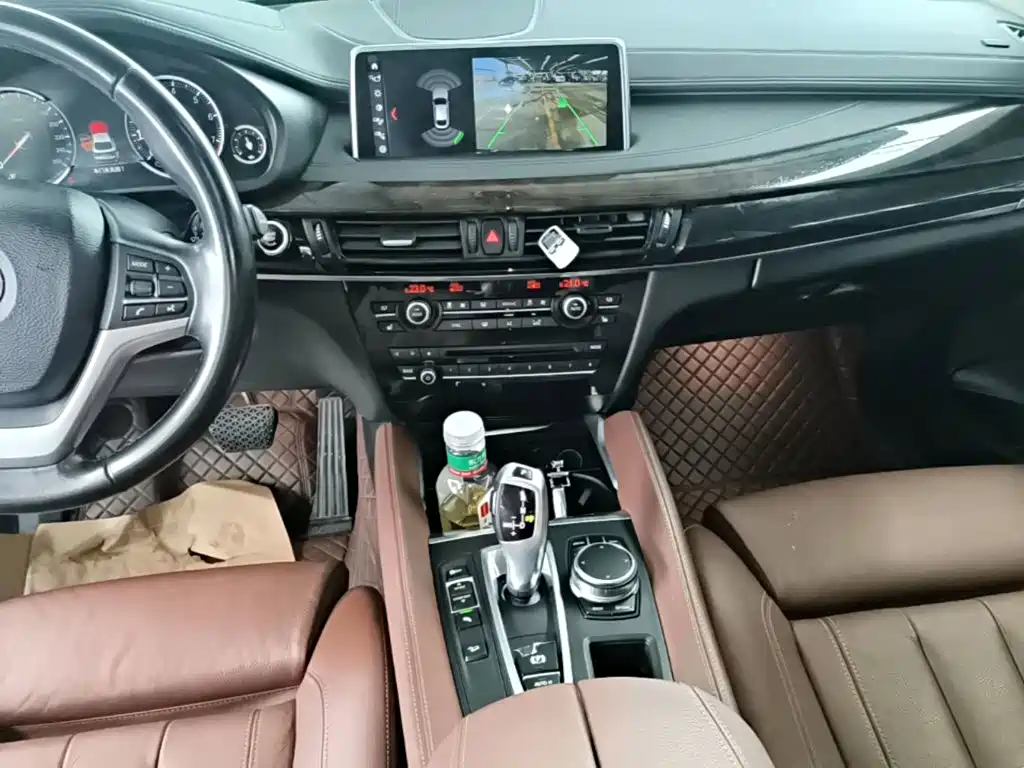 BMW X6 2018 — фото 13