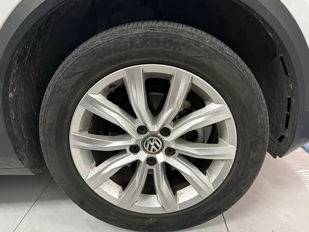 Volkswagen T-Roc 2021 — фото 8