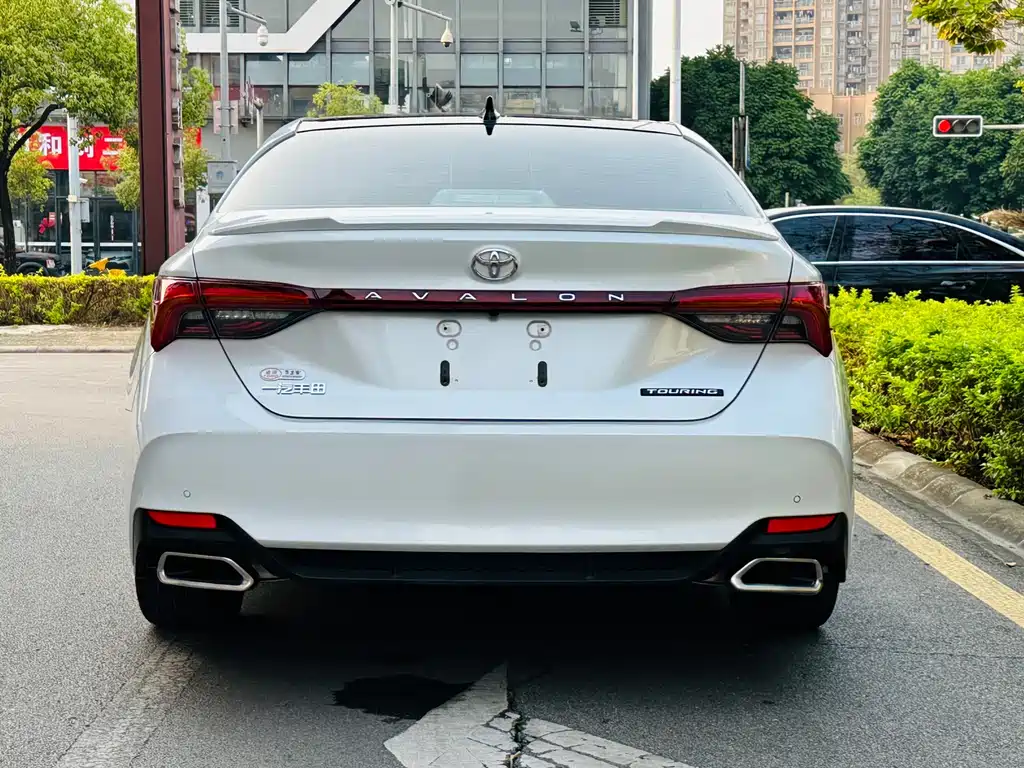 Toyota Avalon 2023 — фото 10