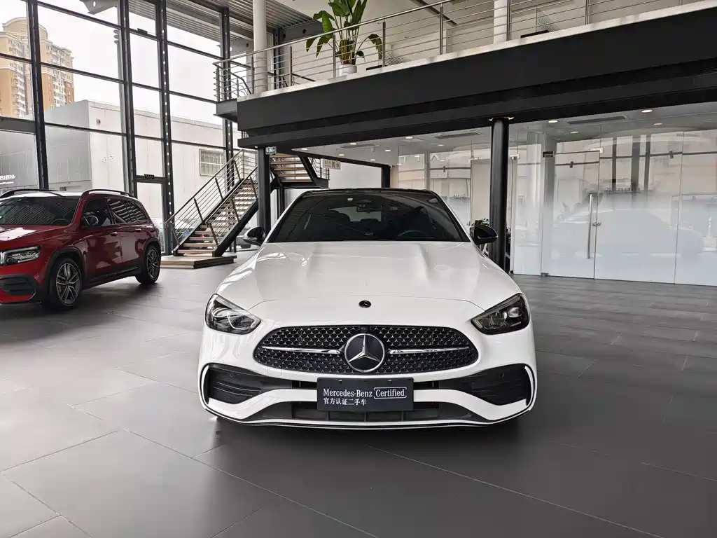 Mercedes-Benz C-Class 2023 — фото 2
