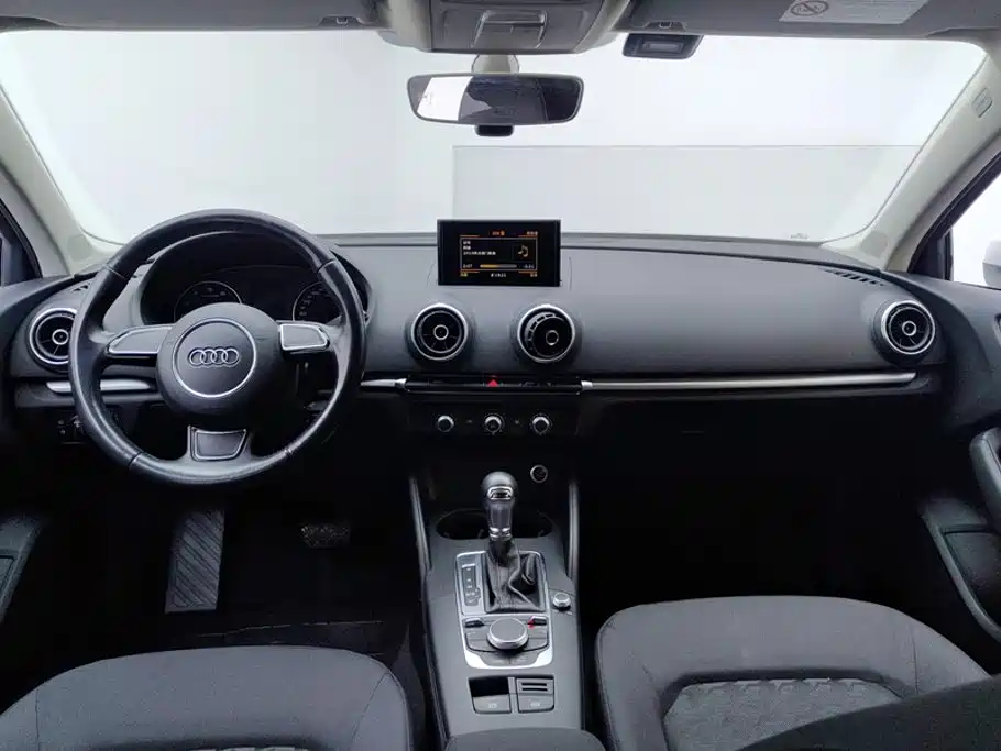 Audi A3 2017 — фото 12