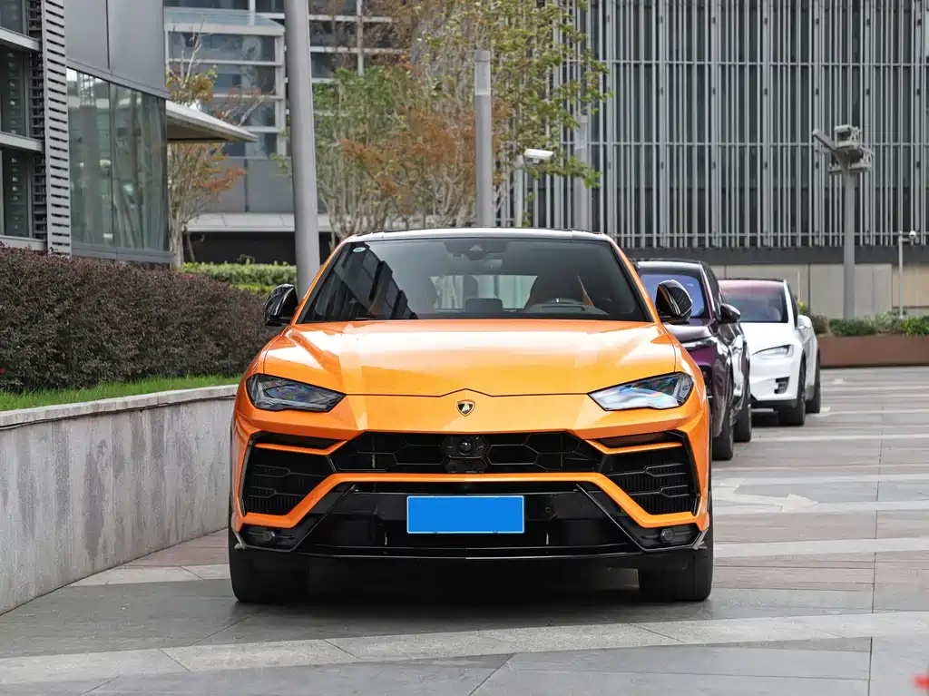 Lamborghini Urus 2021 — фото 2