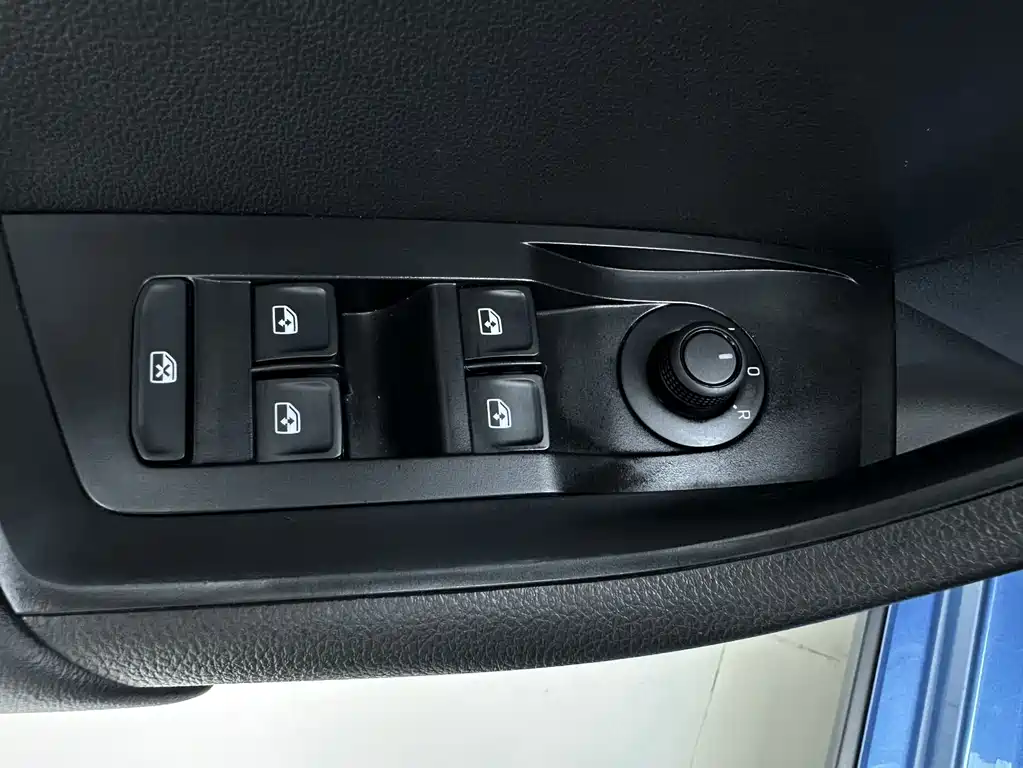 Skoda Kamiq 2022 — фото 17