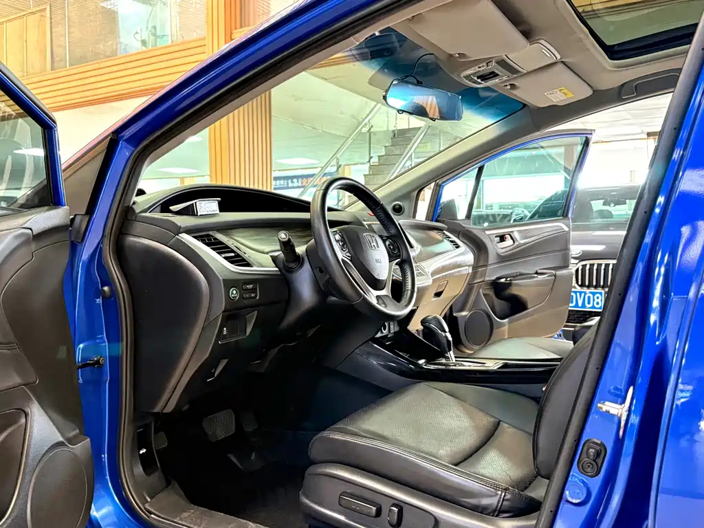 Honda Jade 2017 — фото 7